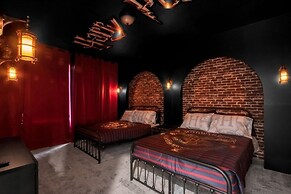 4350scene 6 Bedroom Villa