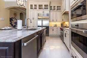 Space For18 Guest Reunion Resort 7 Bed 7.5 Bath 7 Bedroom Villa