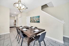 1560sand 5 Bedroom Townhouse