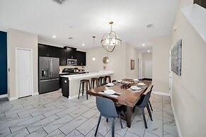 1560sand 5 Bedroom Townhouse