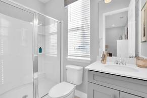 Florida Garden Luxury Home With Private Pool & Spa 6 Bedroom Villa