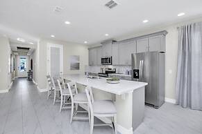 Florida Garden Luxury Home With Private Pool & Spa 6 Bedroom Villa