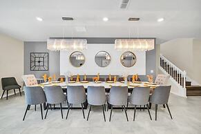 Exciting Brand New Home Sleeps 31 Guest Big Beds 10 Bedroom Villa