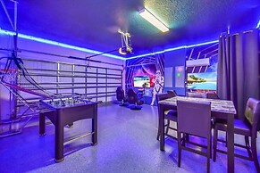 Exciting Brand New Home Sleeps 31 Guest Big Beds 10 Bedroom Villa