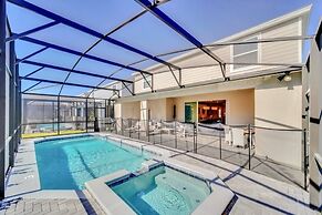 Exciting Brand New Home Sleeps 31 Guest Big Beds 10 Bedroom Villa