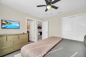 Exciting Brand New Home Sleeps 31 Guest Big Beds 10 Bedroom Villa