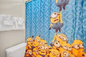 Exciting Brand New Home Sleeps 31 Guest Big Beds 10 Bedroom Villa