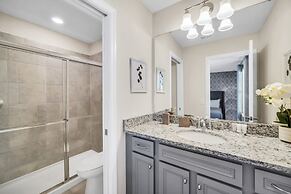 Exciting Brand New Home Sleeps 31 Guest Big Beds 10 Bedroom Villa