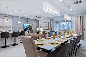 Exciting Brand New Home Sleeps 31 Guest Big Beds 10 Bedroom Villa