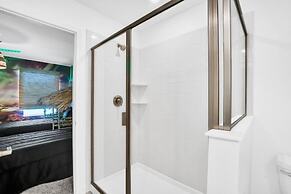 Brand New House Private Lake View 3009 Protagonist 9 Bedroom Home