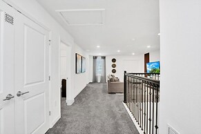 Brand New House Private Lake View 3009 Protagonist 9 Bedroom Home