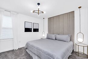 Brand New House Private Lake View 3009 Protagonist 9 Bedroom Home