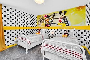 Brand New House Private Lake View 3009 Protagonist 9 Bedroom Home