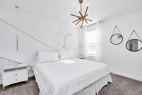 Brand New House Private Lake View 3009 Protagonist 9 Bedroom Home