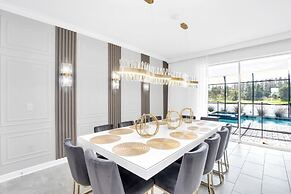 Brand New House Private Lake View 3009 Protagonist 9 Bedroom Home