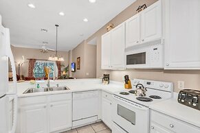 3 Bed In Resort Close To Disney 3 Bedroom Condo