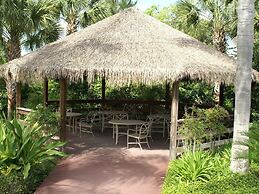 3 Bed In Resort Close To Disney 3 Bedroom Condo
