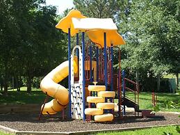 3 Bed In Resort Close To Disney 3 Bedroom Condo