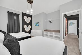 5890high 12 Bedroom Villa