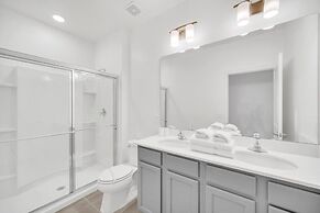 5890high 12 Bedroom Villa