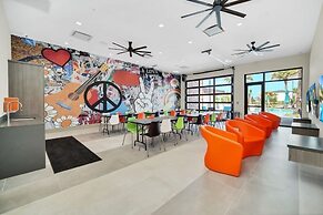 5890high 12 Bedroom Villa