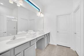 5890high 12 Bedroom Villa