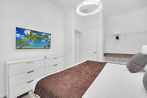 5890high 12 Bedroom Villa