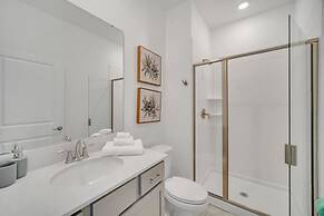 4228para 4 Bedroom Townhouse