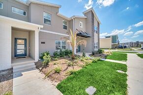 4228para 4 Bedroom Townhouse