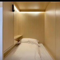 Meow Hero Youth Hostel