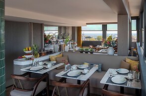 Lunet Old City Hotel