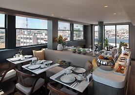 Lunet Old City Hotel