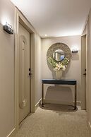 Lunet Old City Hotel
