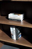 Luxurious 3-Bedroom 280sqm center