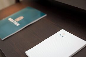 Luxurious 3-Bedroom 280sqm center