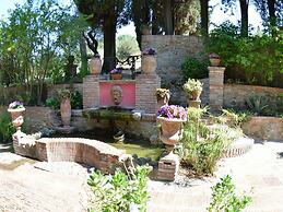 Villa in Uzzano With Private Pool & Garden