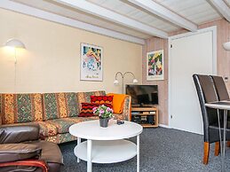 6 Person Holiday Home on a Holiday Park in Hemmet