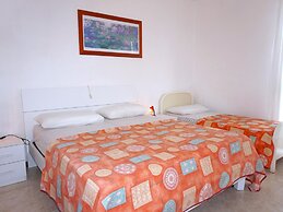 Apartment in Caorle Near Stunning Beaches