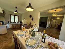 House in Tuscany Near Pisa & Lucca