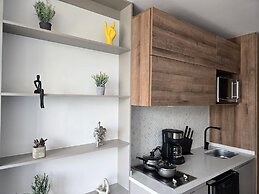 Urban Chico by Weeki