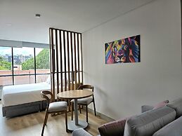 Urban Chico by Weeki