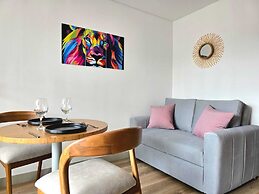 Urban Chico by Weeki