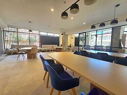 Urban Chico by Weeki