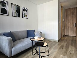 Urban Chico by Weeki