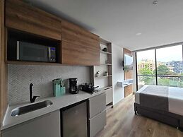 Urban Chico by Weeki