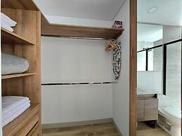 Urban Chico by Weeki