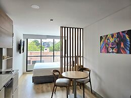 Urban Chico by Weeki