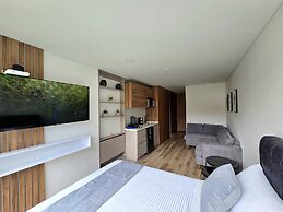 Urban Chico by Weeki