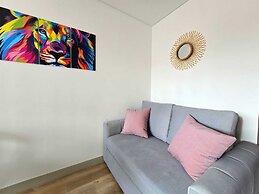 Urban Chico by Weeki