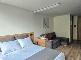 Urban Chico by Weeki